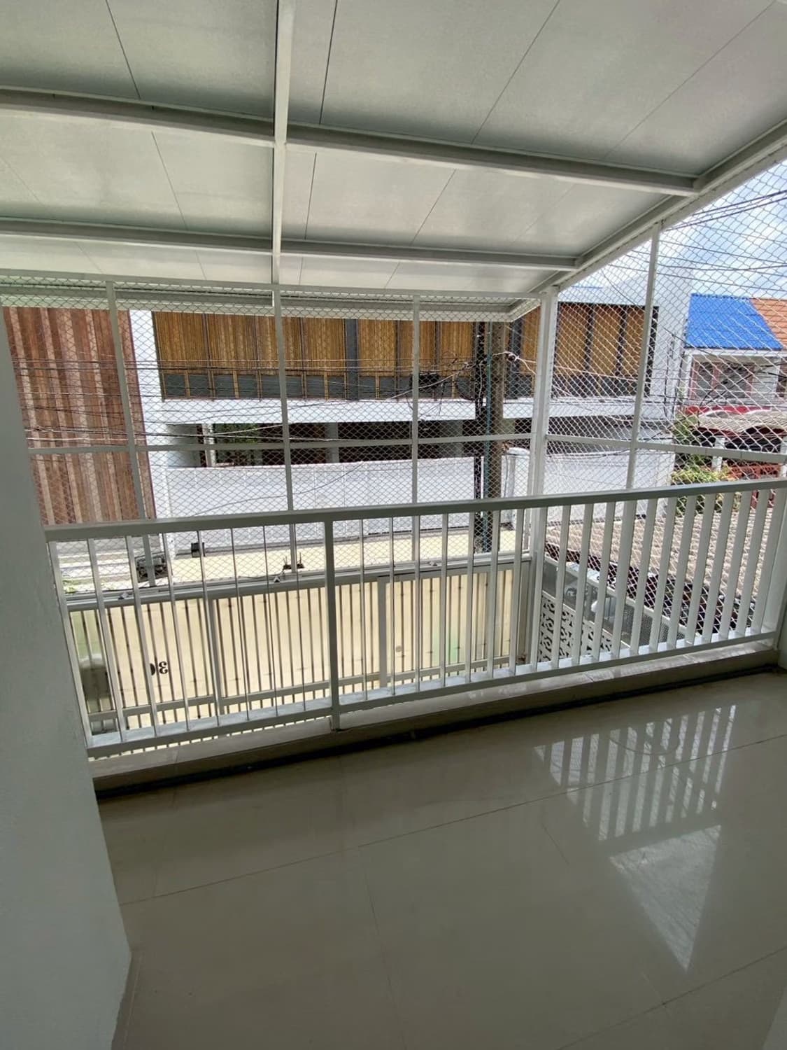 2 Bed Townhouse for Rent in Phra Khanong - Image 11