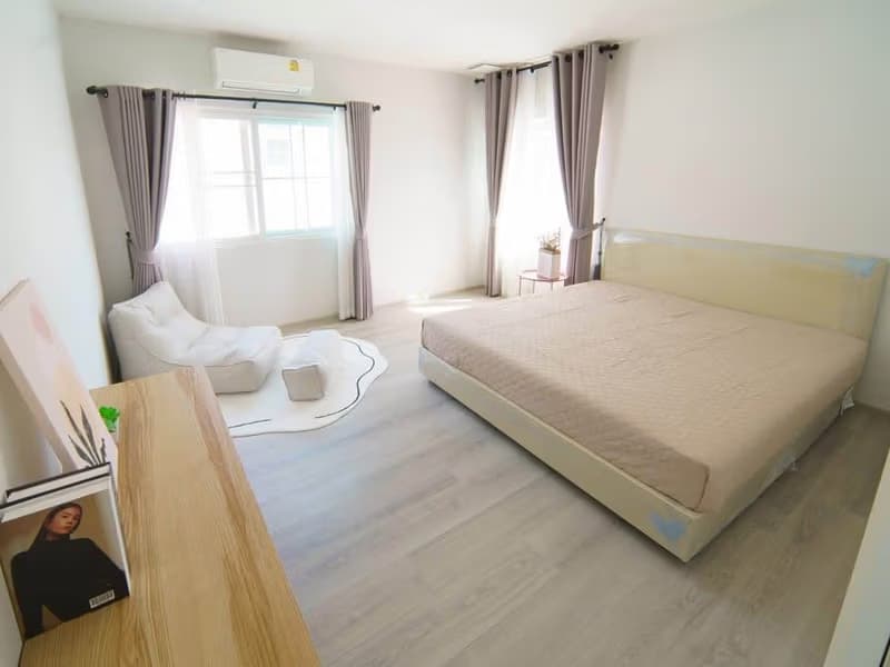 3 Bed House for Rent in Bang Phli