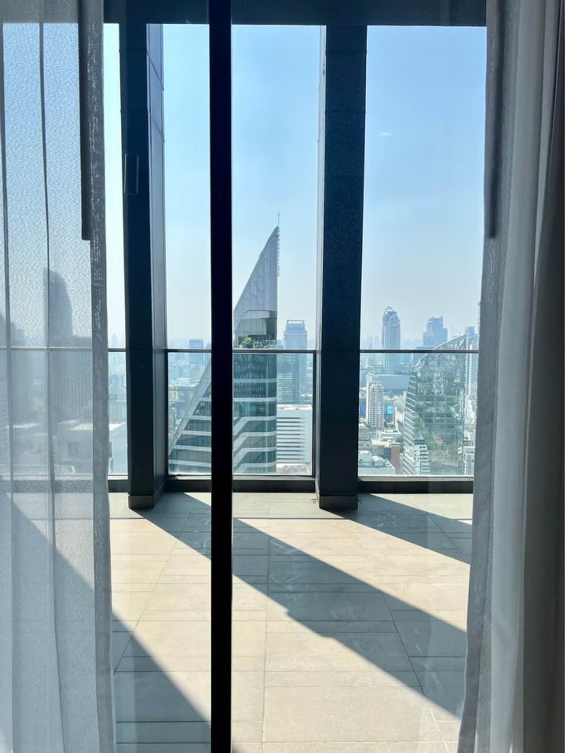 Condo for Rent at Noble Ploenchit - Image 14