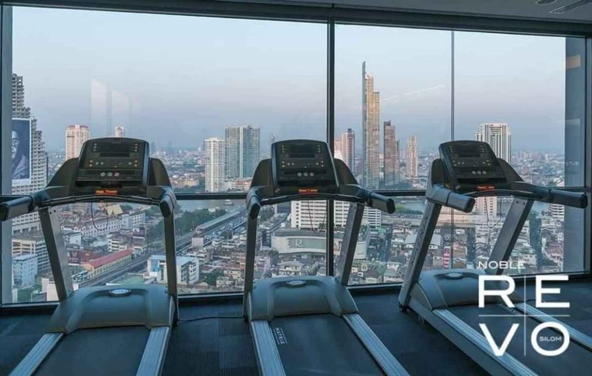 1 Bed Condo for Rent and Sale  Near Surasak BTS - Image 21
