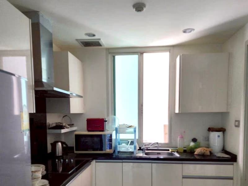 2 Bed Condo for Rent in Khlong San