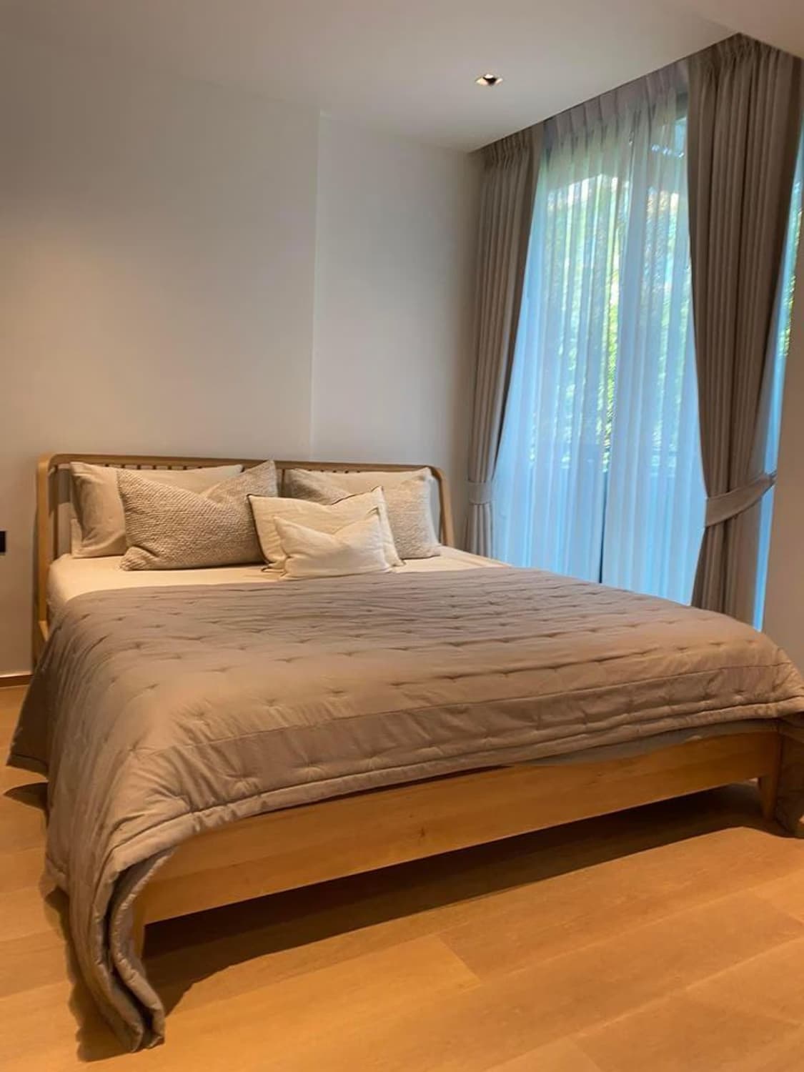 1 Bedroom Condo - Image 4