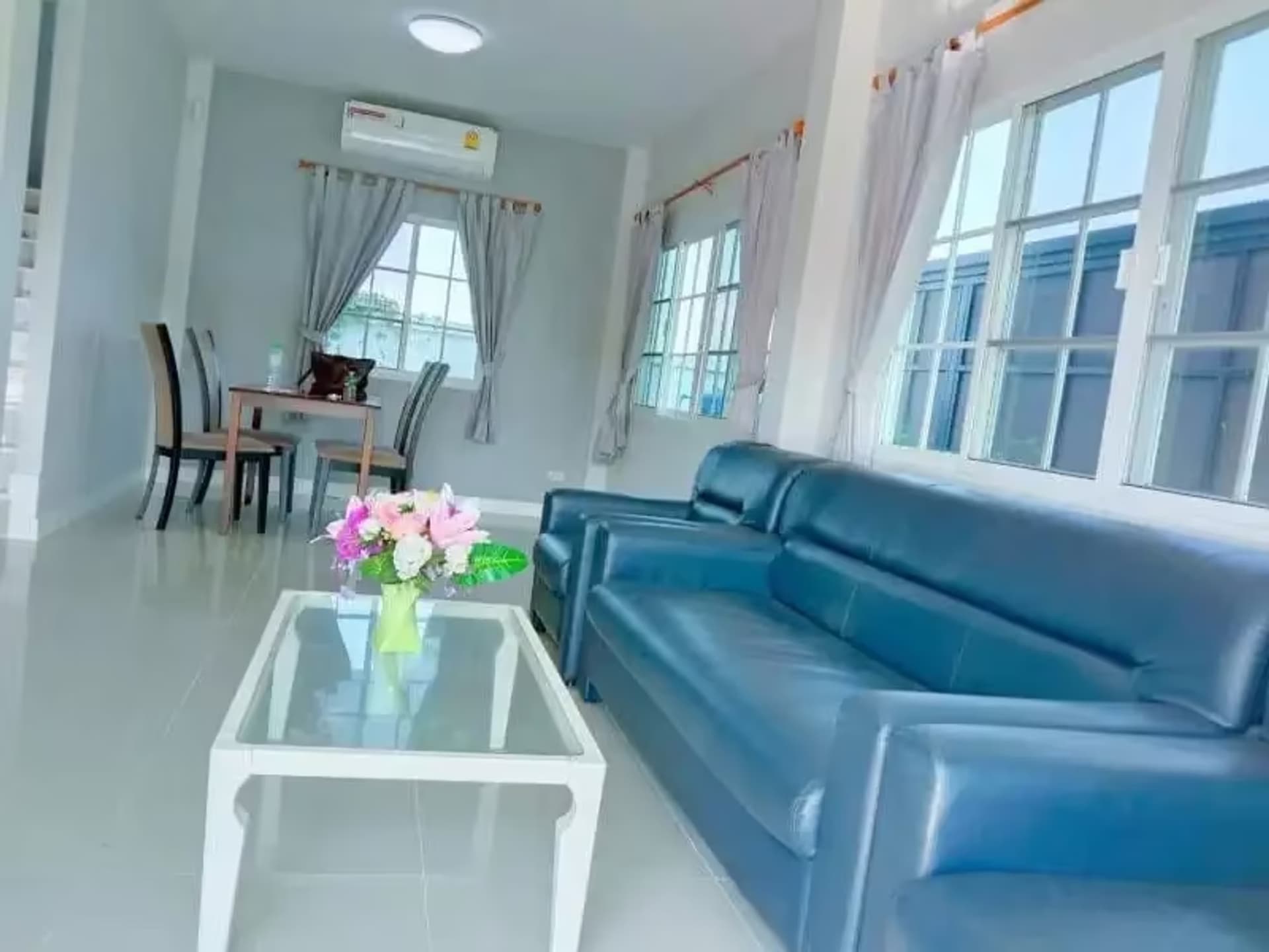 3 Bedroom House - Image 11