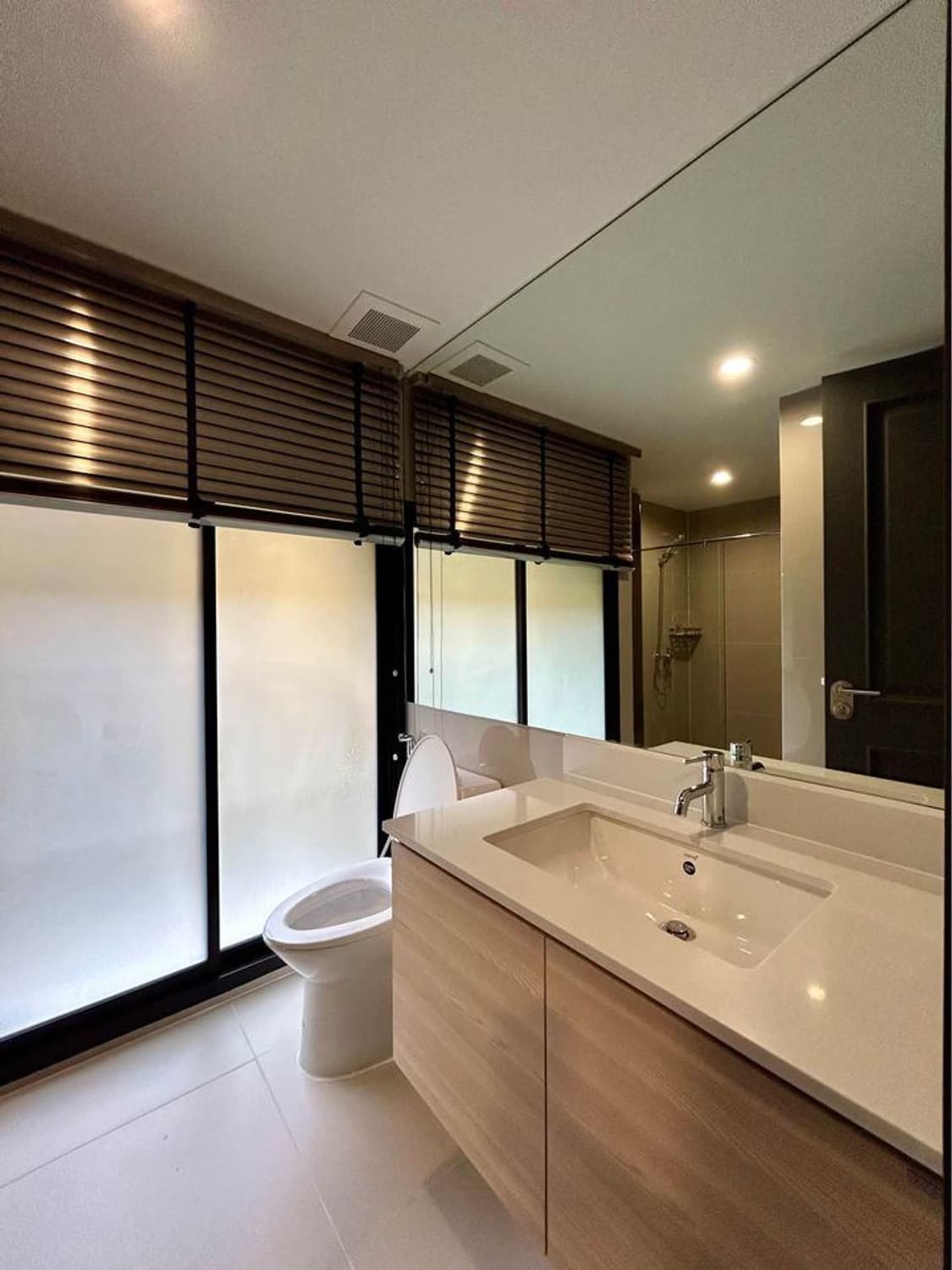 1 Bed Condo for Sale in Pathum Wan - Image 5