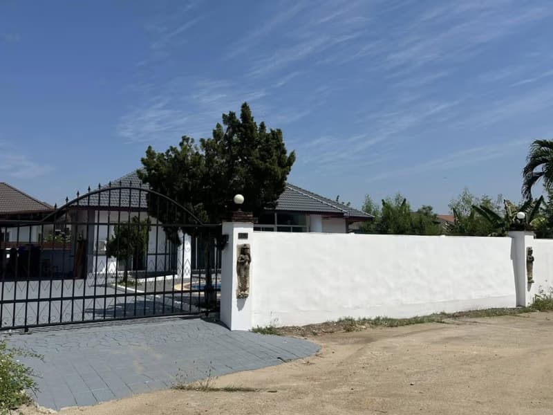 2 Bed House for Rent and Sale in Hang Dong District