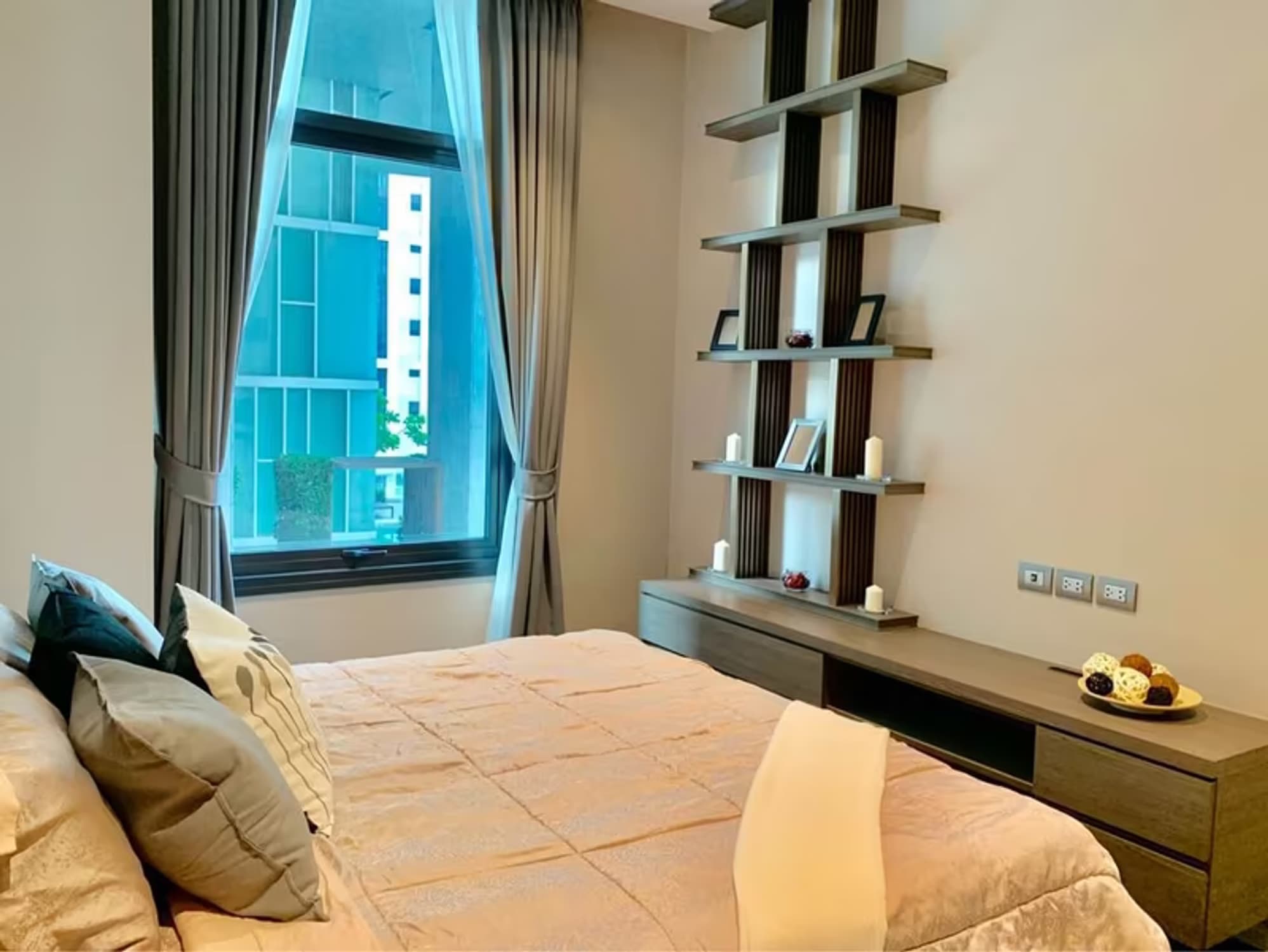 Condo for Rent at The Diplomat 39 - Image 4