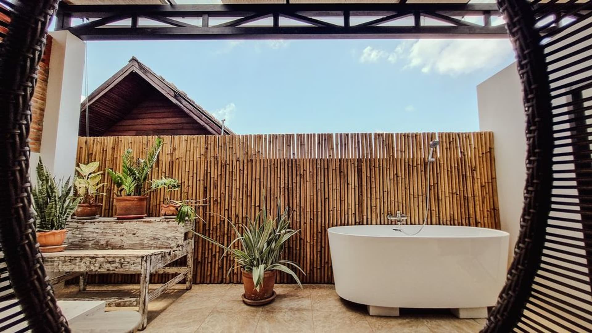 6 Bed House for Rent and Sale in Mueang Chiang Mai - Image 3