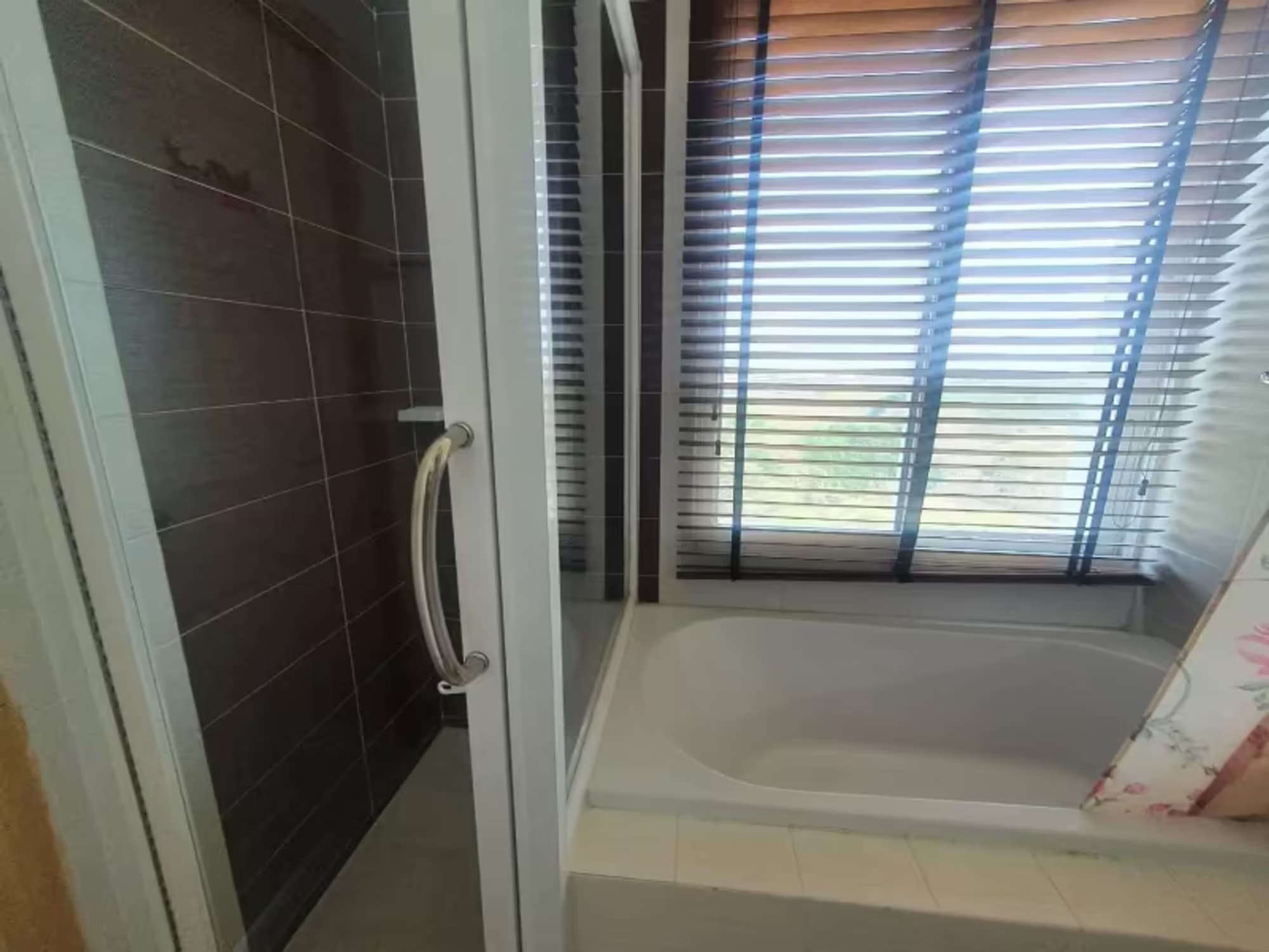 1 Bedroom Condo - Image 8