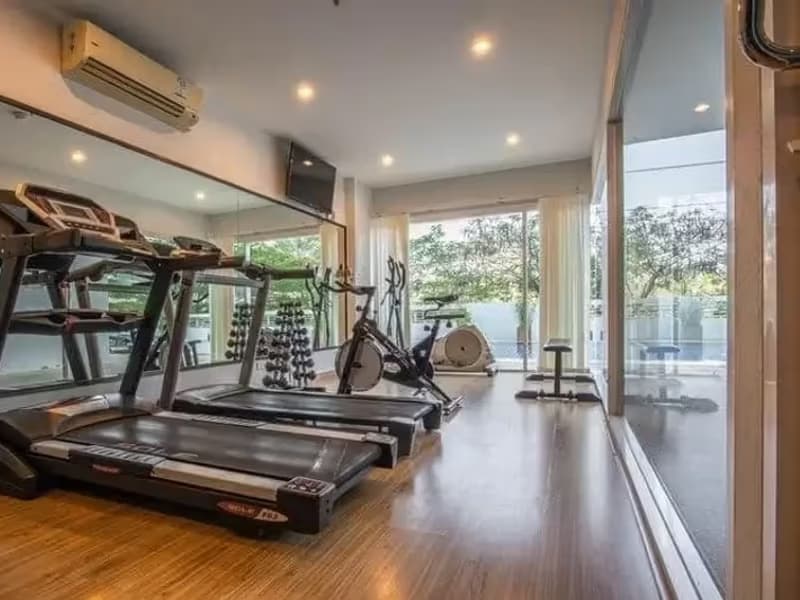 1 Bedroom Condo