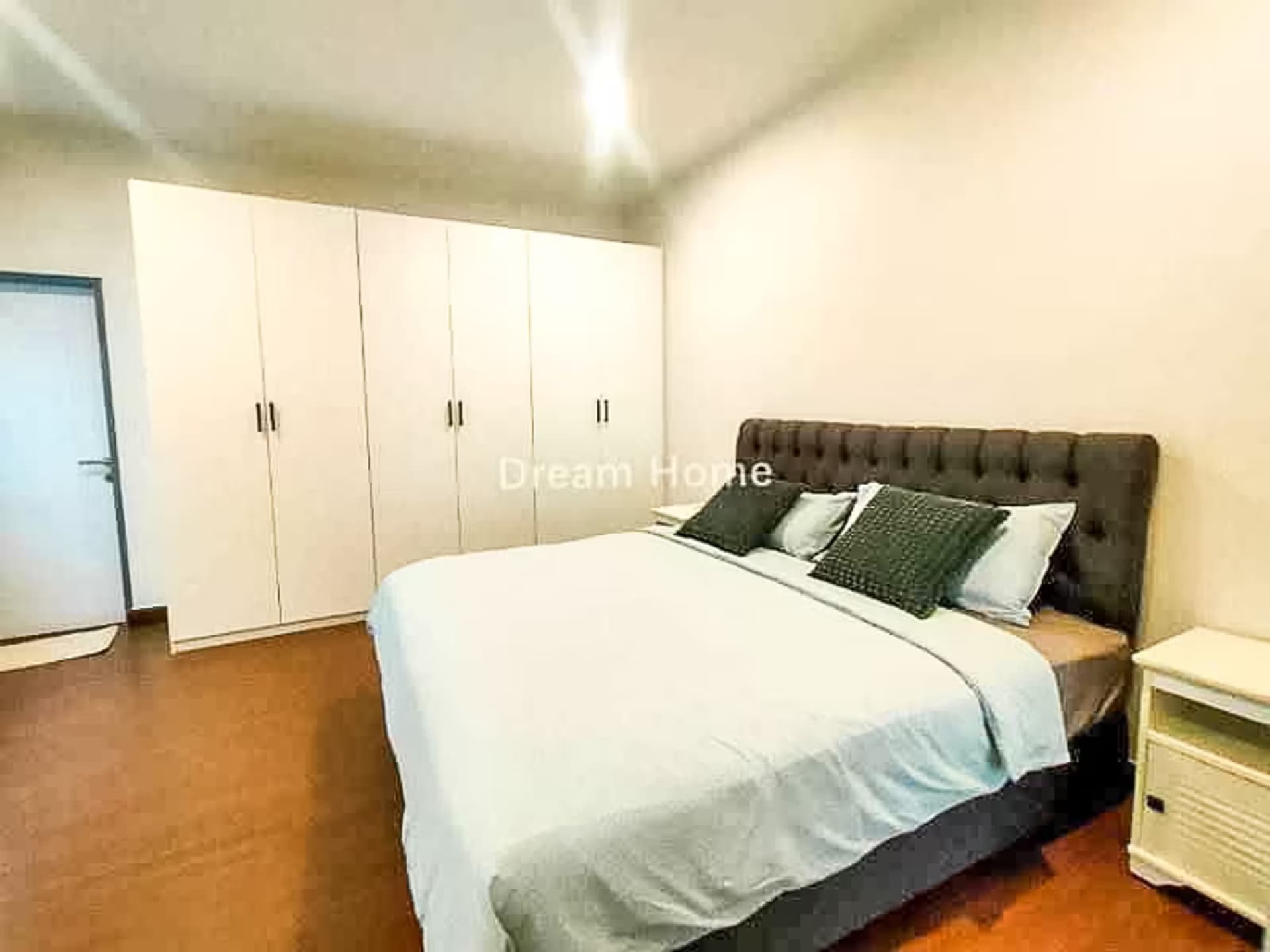 4 Bedroom House - Image 11
