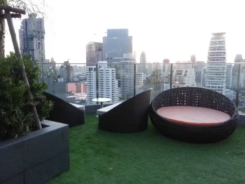 1 Bedroom Condo
