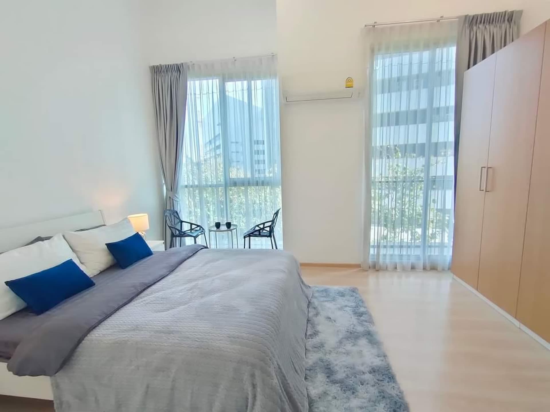 2 Bed Condo for Rent and Sale  Near Thailand Cultural Centre MRT - Image 14