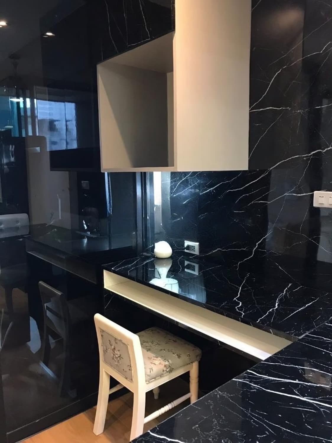 2 Bed Condo for Sale in Bang Rak - Image 7