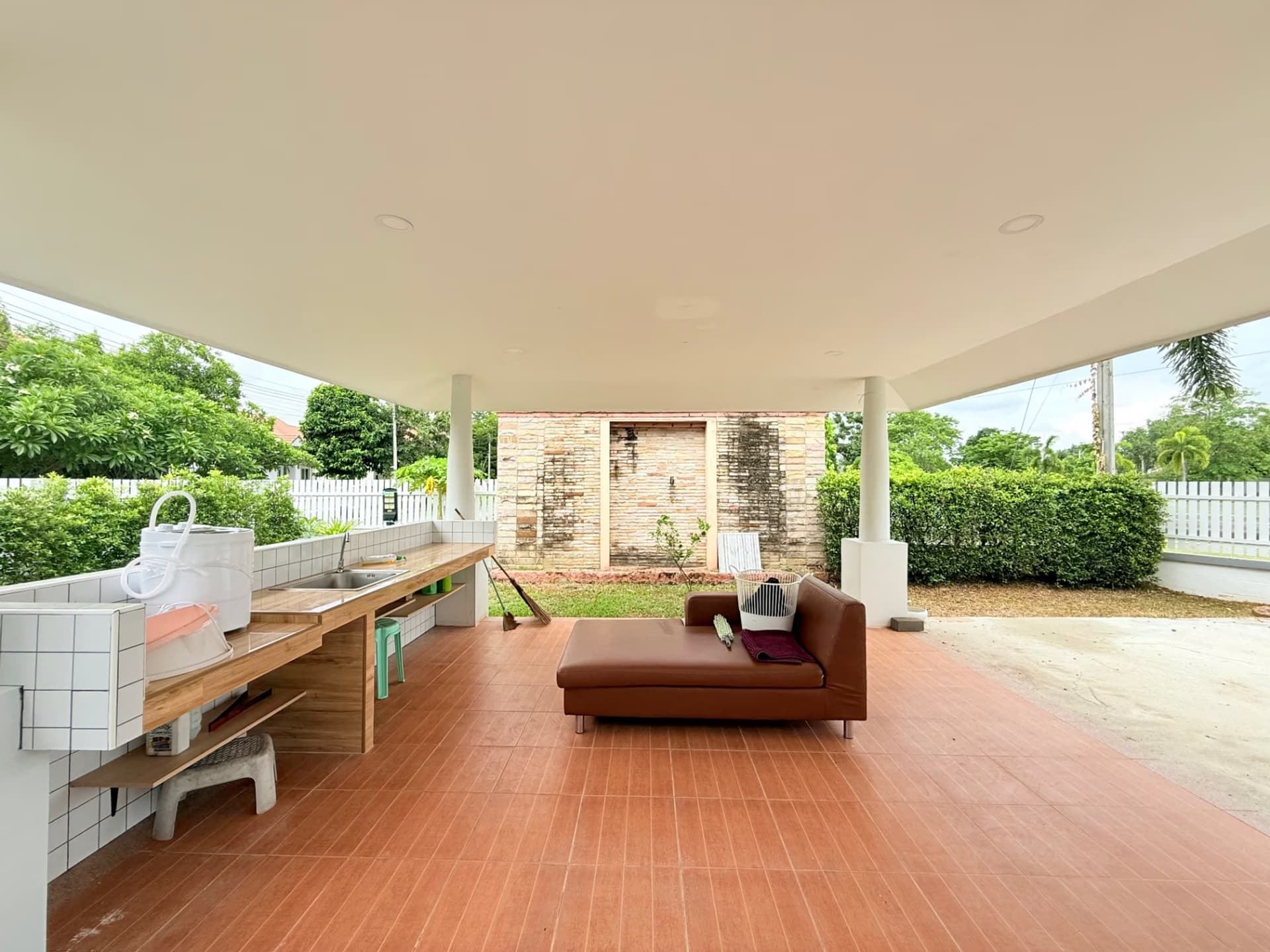 5 Bed House for Rent and Sale in Hang Dong - Image 57