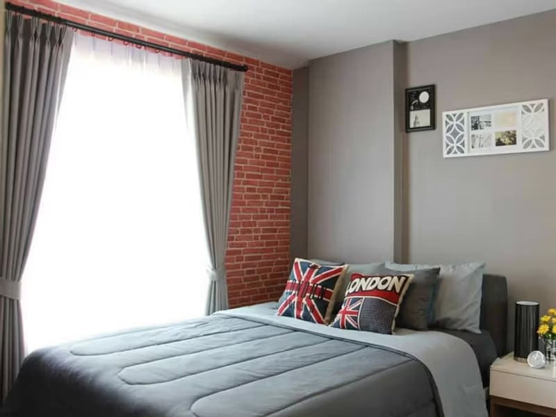 1 Bedroom Condo