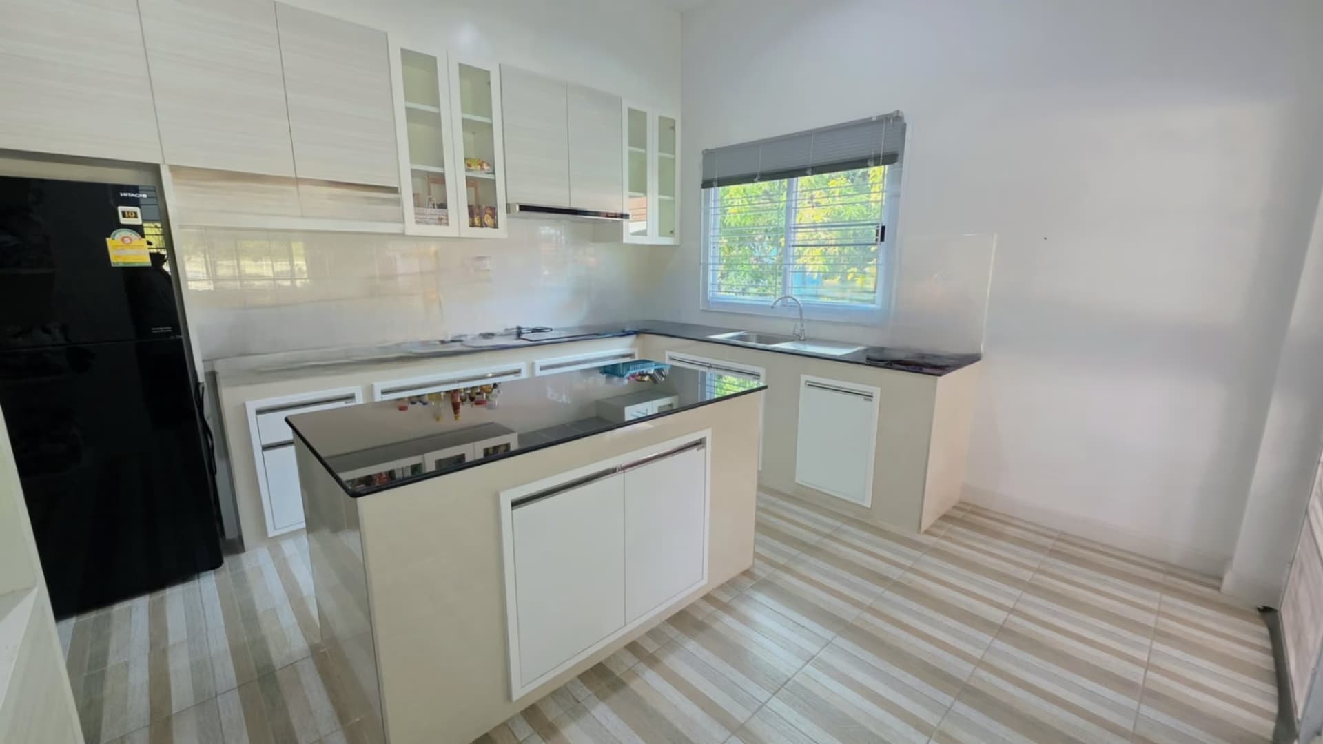 3 Bed House for Sale in San Sai - Image 6