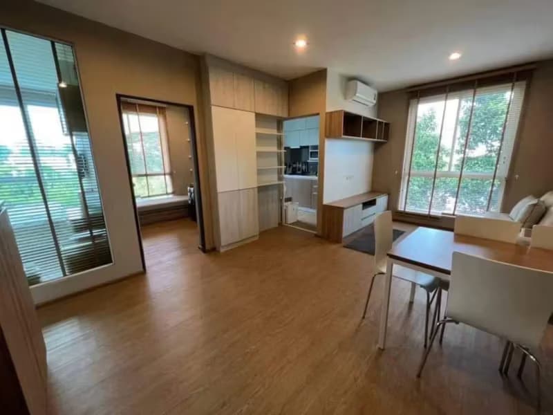 1 Bedroom Condo