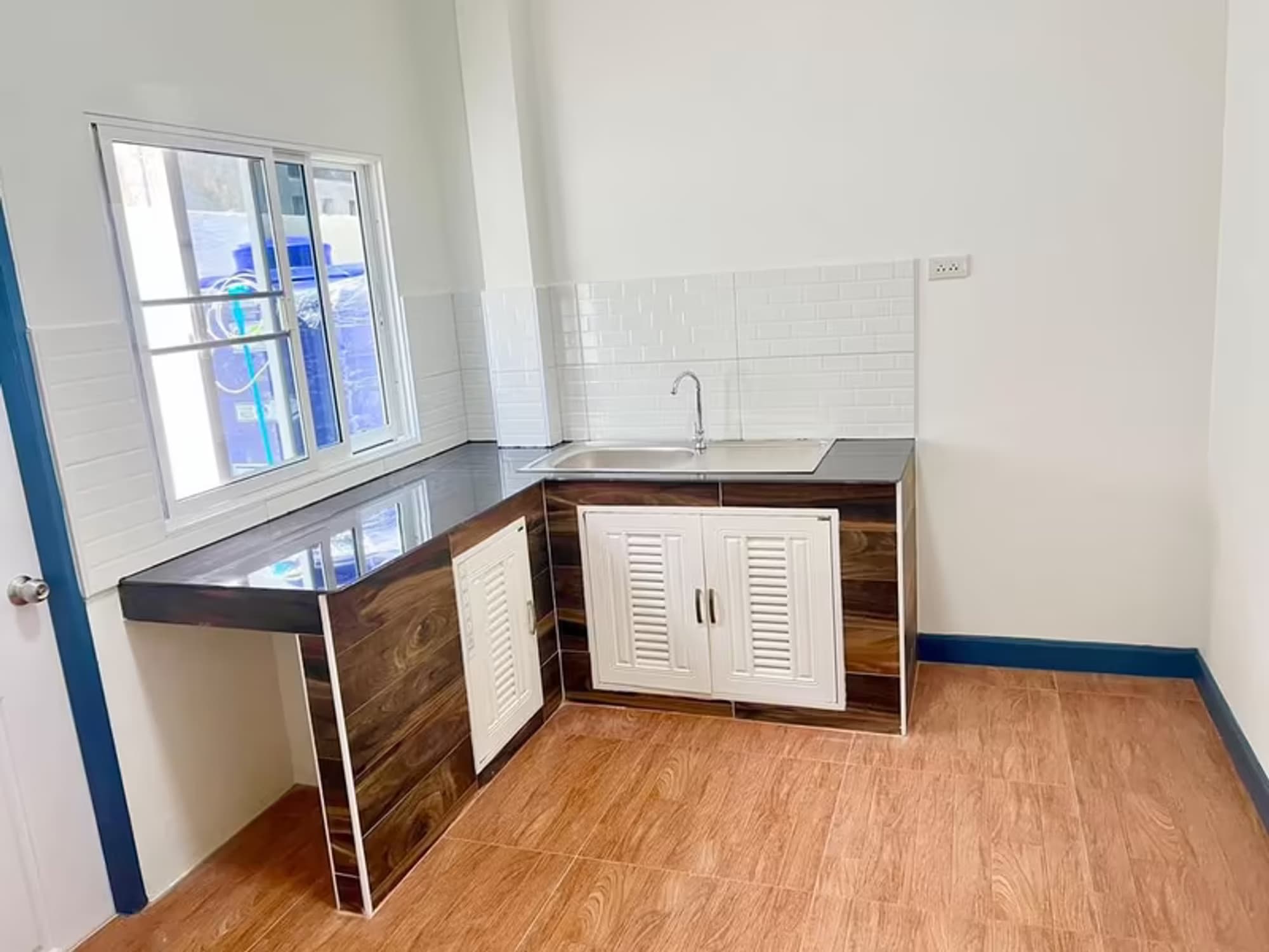 3 Bedroom House - Image 4