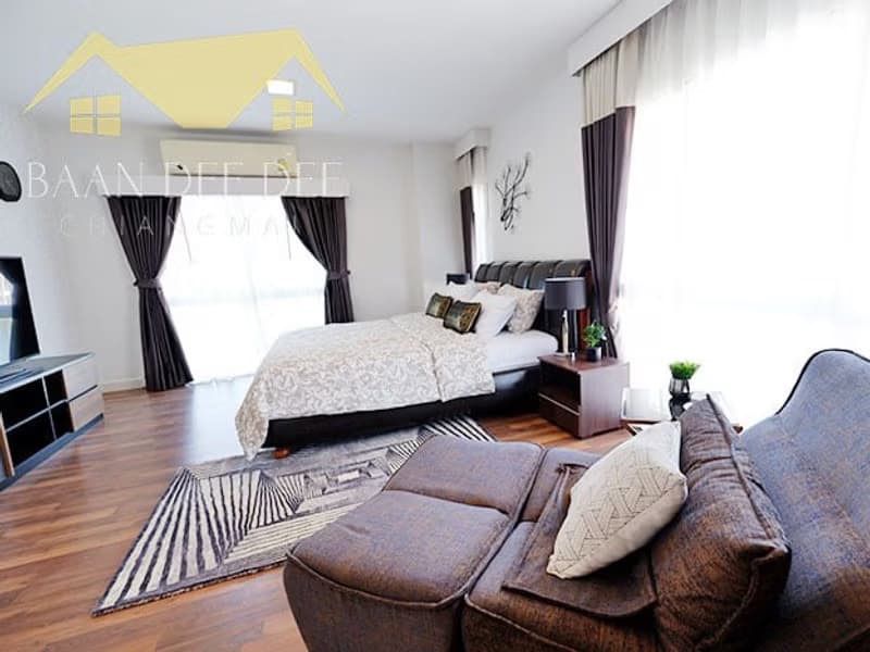 4 Bed House for Rent in San Kamphaeng District