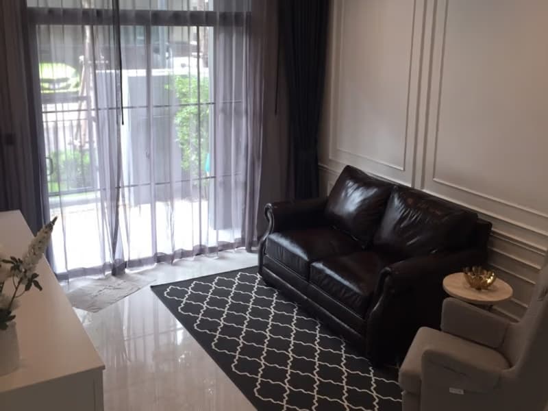 House for Rent in Phra Khanong.