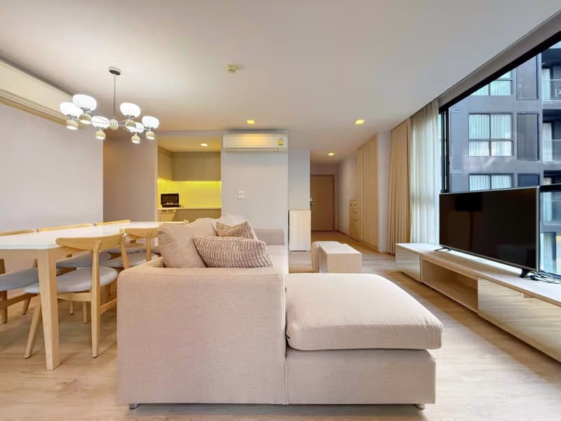 3 Bed Condo for Rent and Sale in Watthana