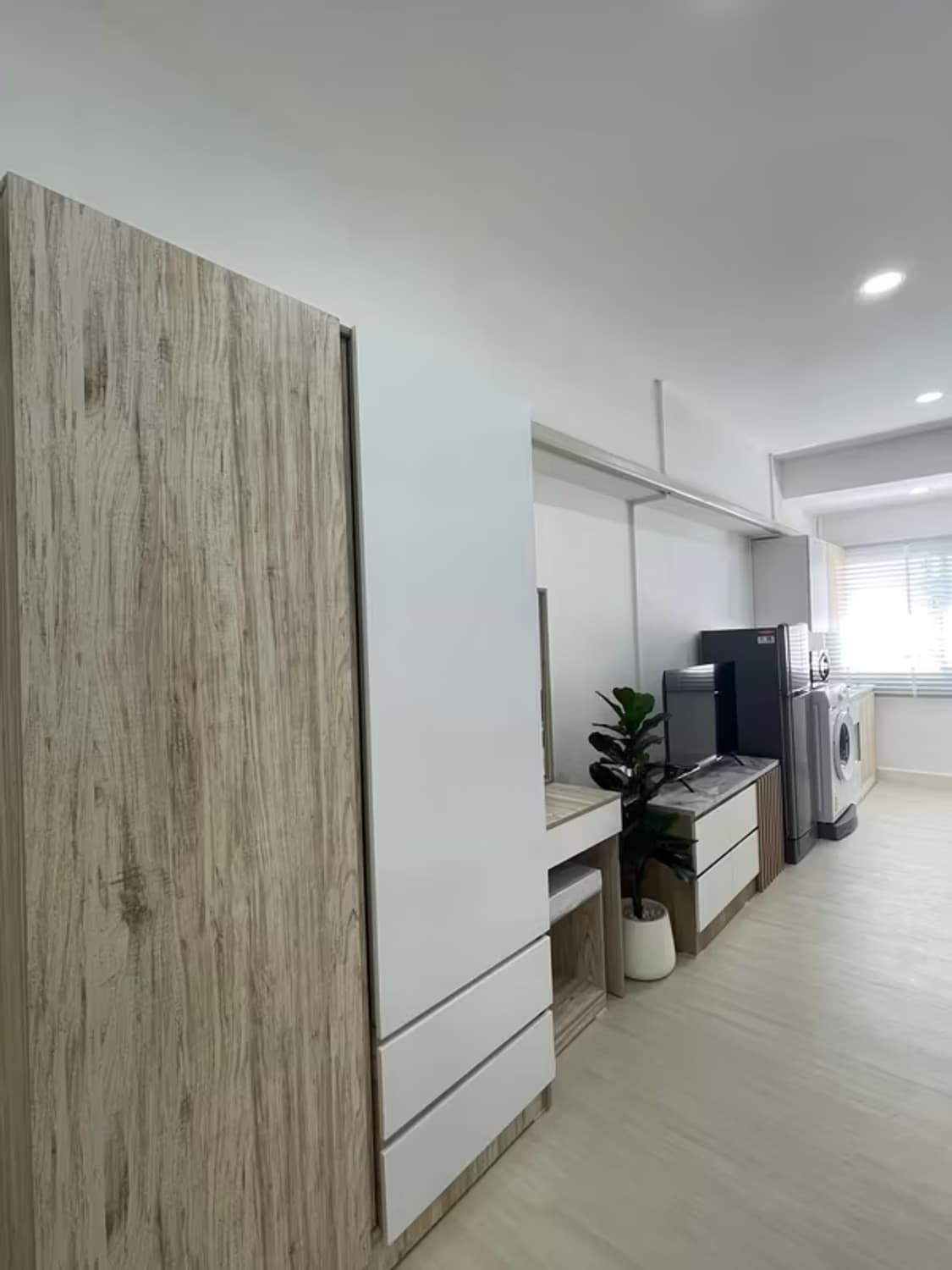  - Image 9