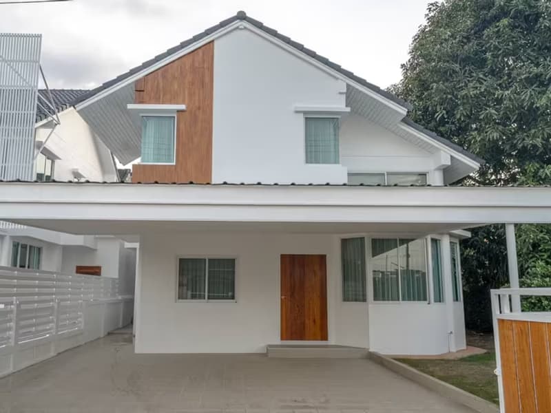 5 Bedroom House