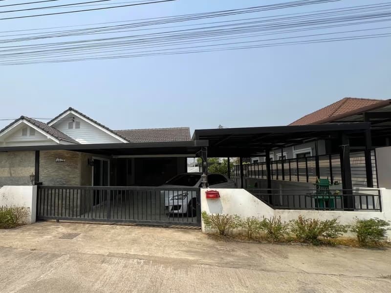 3 Bed House for Sale in Saraphi District