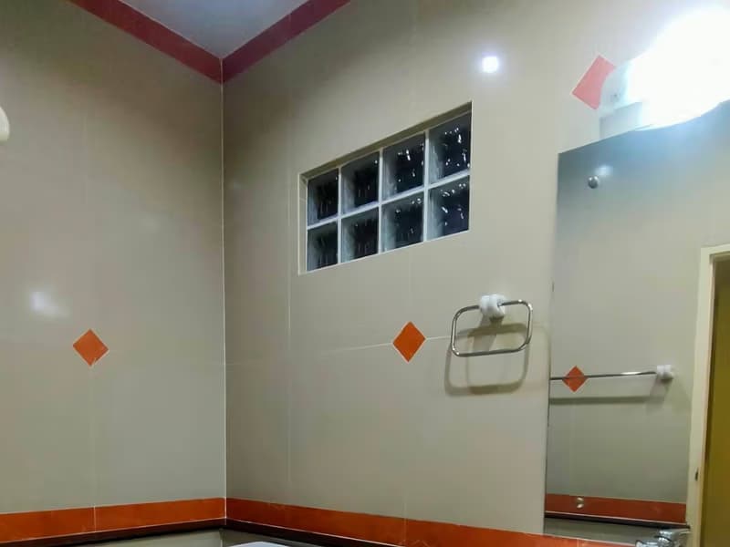 4 Bed House for Rent in Saraphi