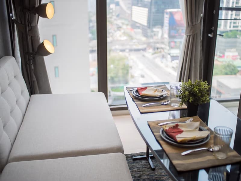 1 Bed Condo for Rent and Sale  Near Phra Ram 9 MRT