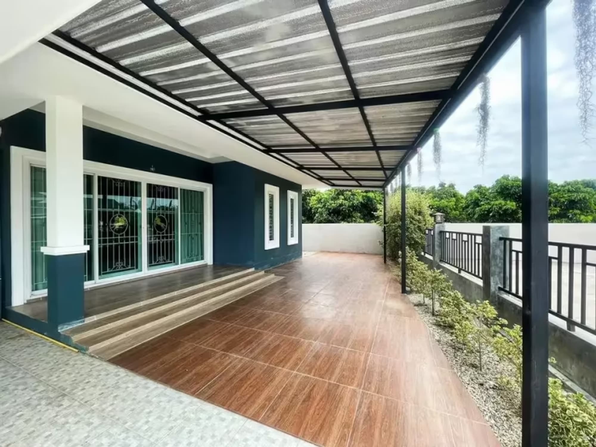 3 Bedroom House - Image 9