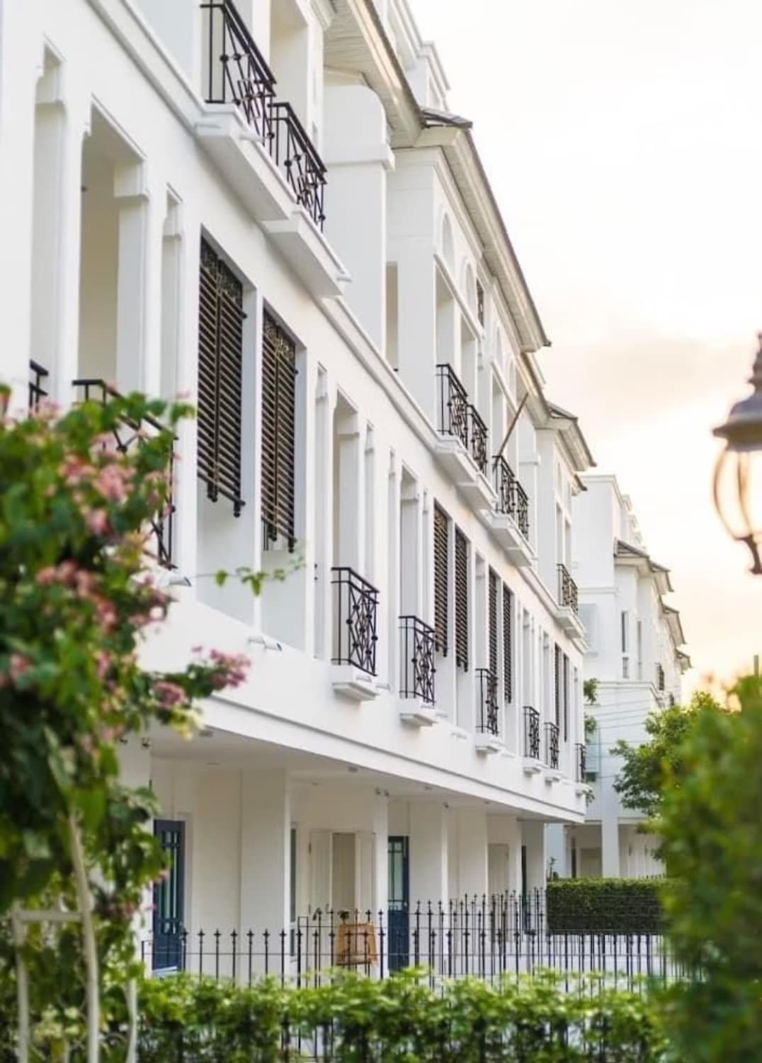 3 Bed House for Rent in Khlong Toei - Image 3