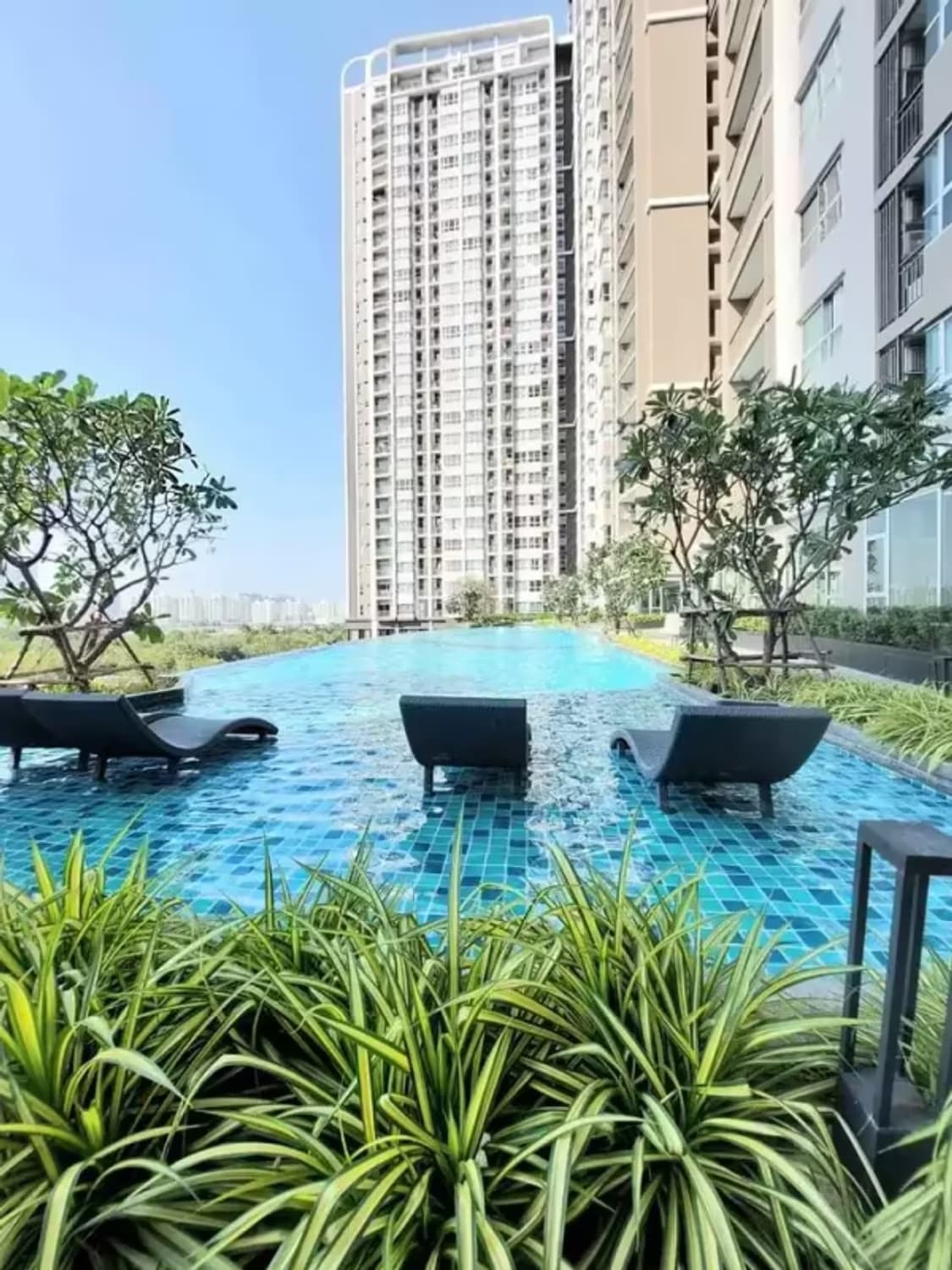 1 Bedroom Condo - Image 3