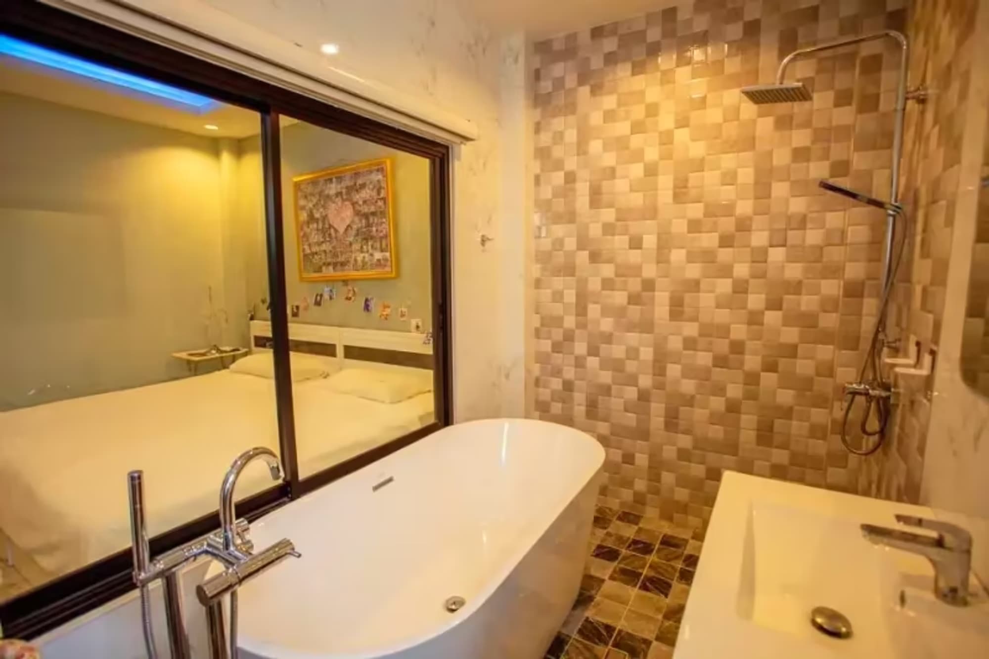 3 Bedroom House - Image 17