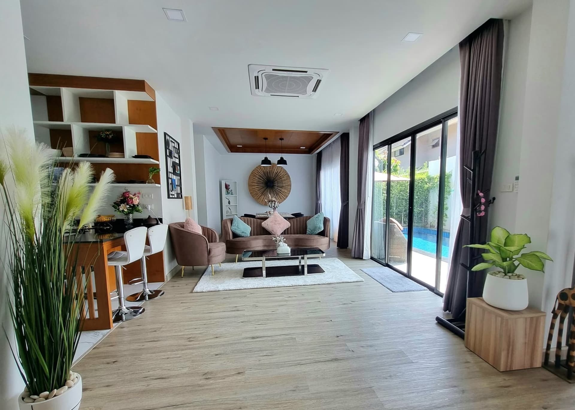 4 Bed House for Sale in Hang Dong - Image 4