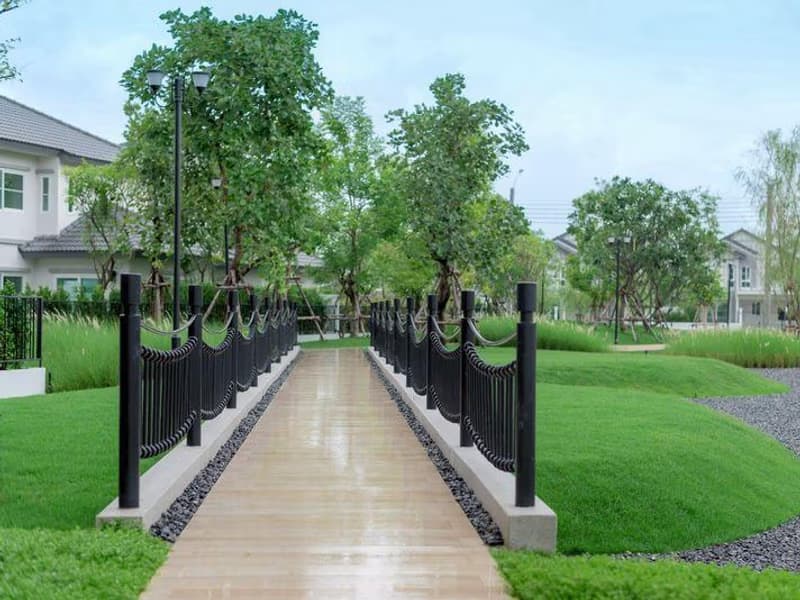 3 Bed Townhouse for Rent in Bang Phli