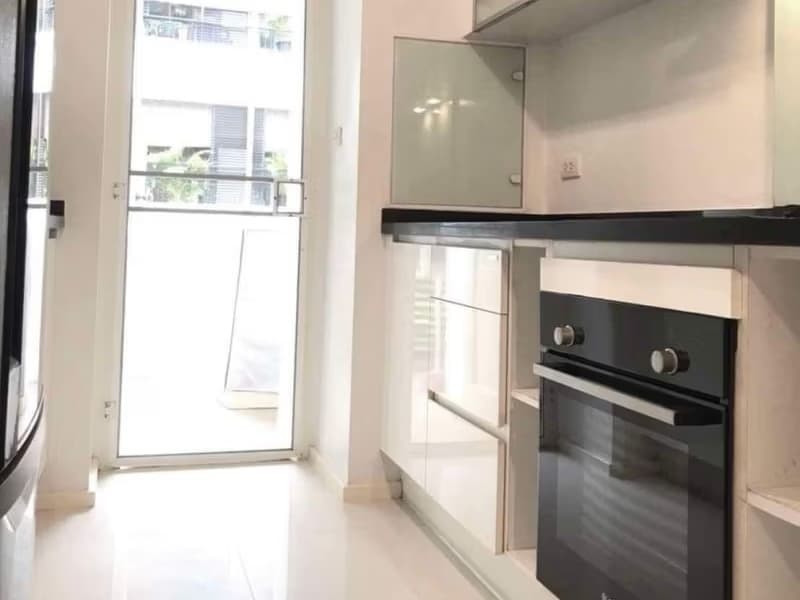 2 Bed Condo for Rent in Khlong Toei