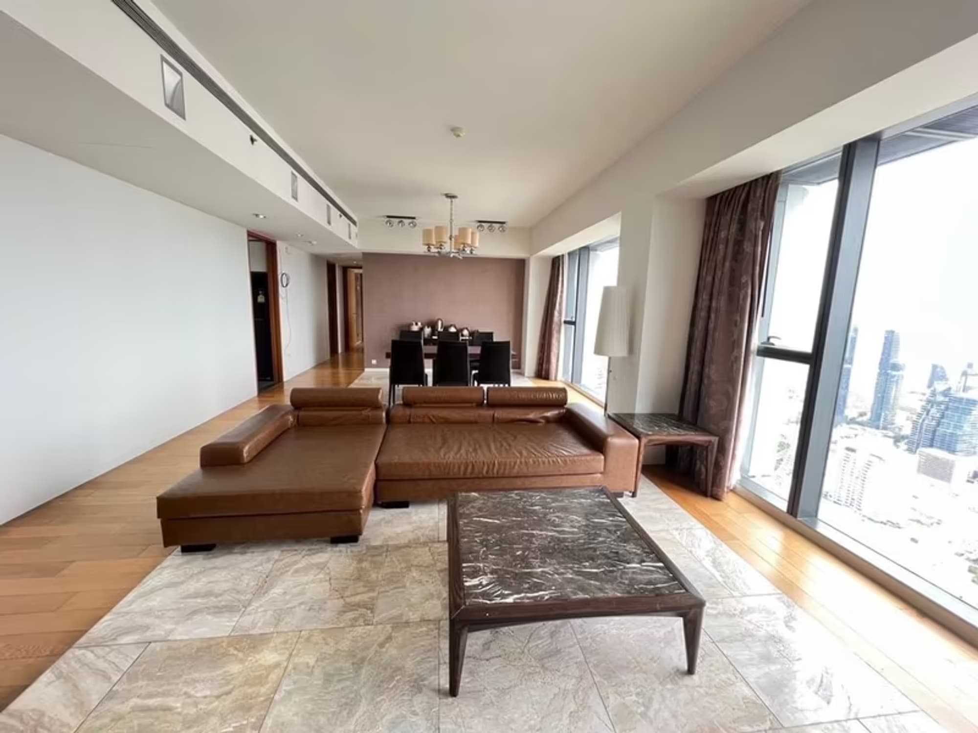 The Met Condominium - Image 4