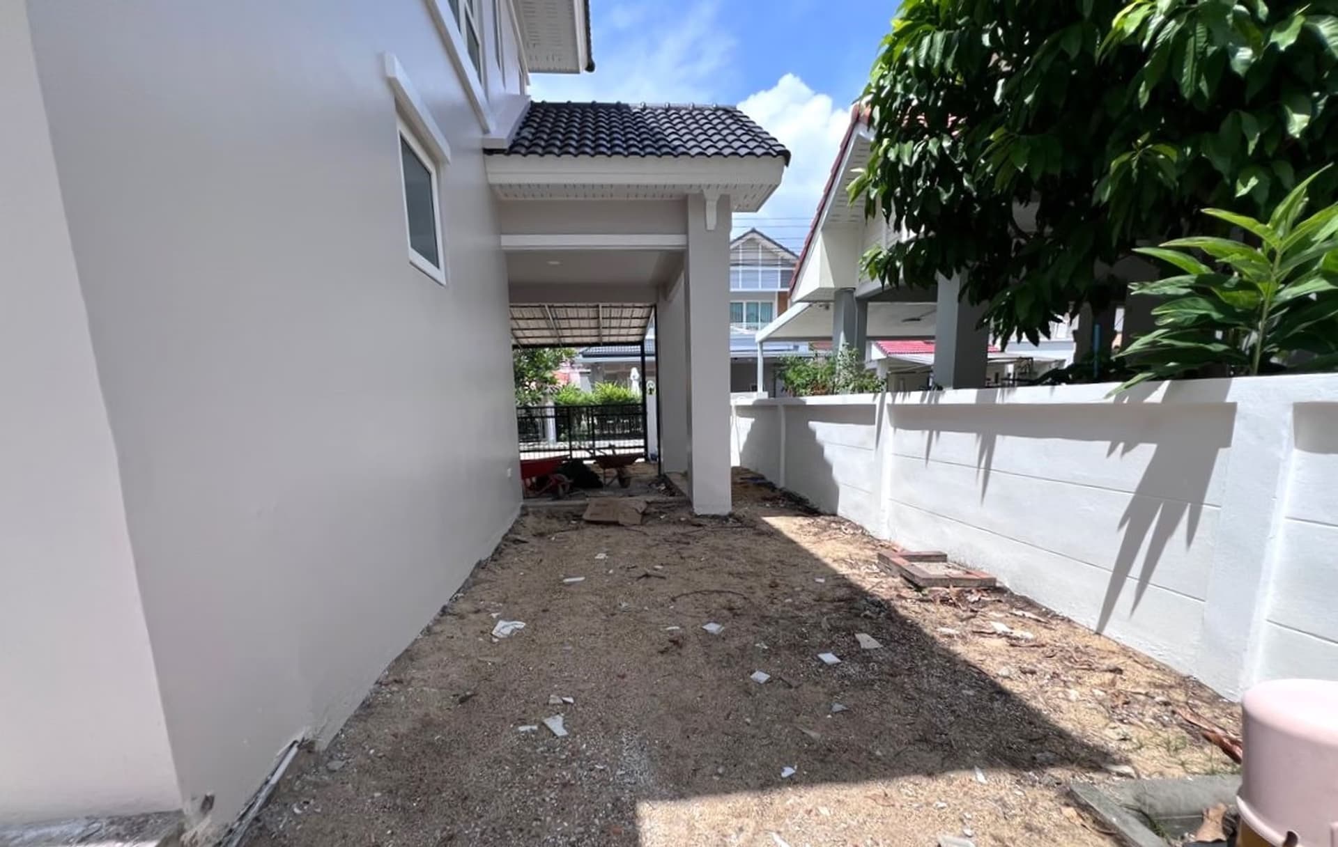 3 Bed House for Sale in Bang Phli - Image 3