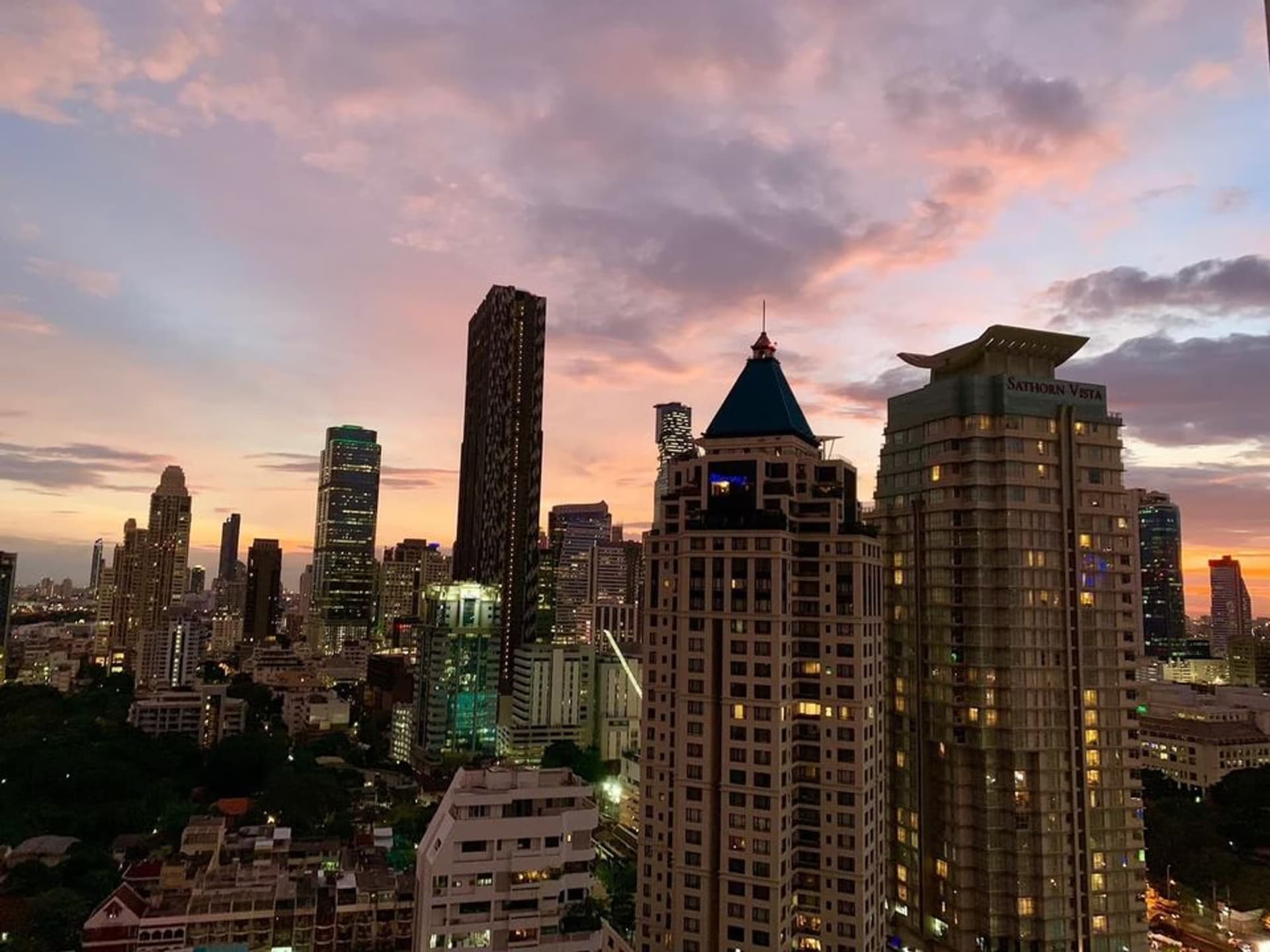 1 ห้องนอน Condo สำหรับ ขาย ใกล้ Sala Daeng BTS - Image 12
