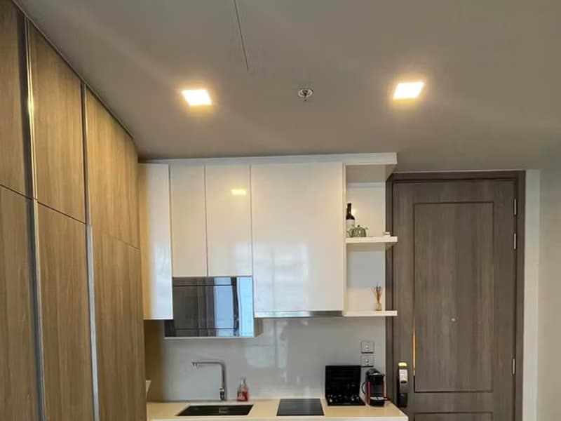 1 Bed Condo for Rent  Near Asok BTS