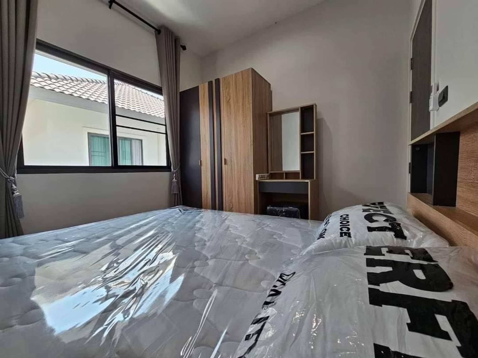3 Bed House for Rent in Saraphi - Image 10
