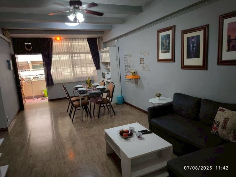 2 Bed Condo for Rent in Huai Khwang