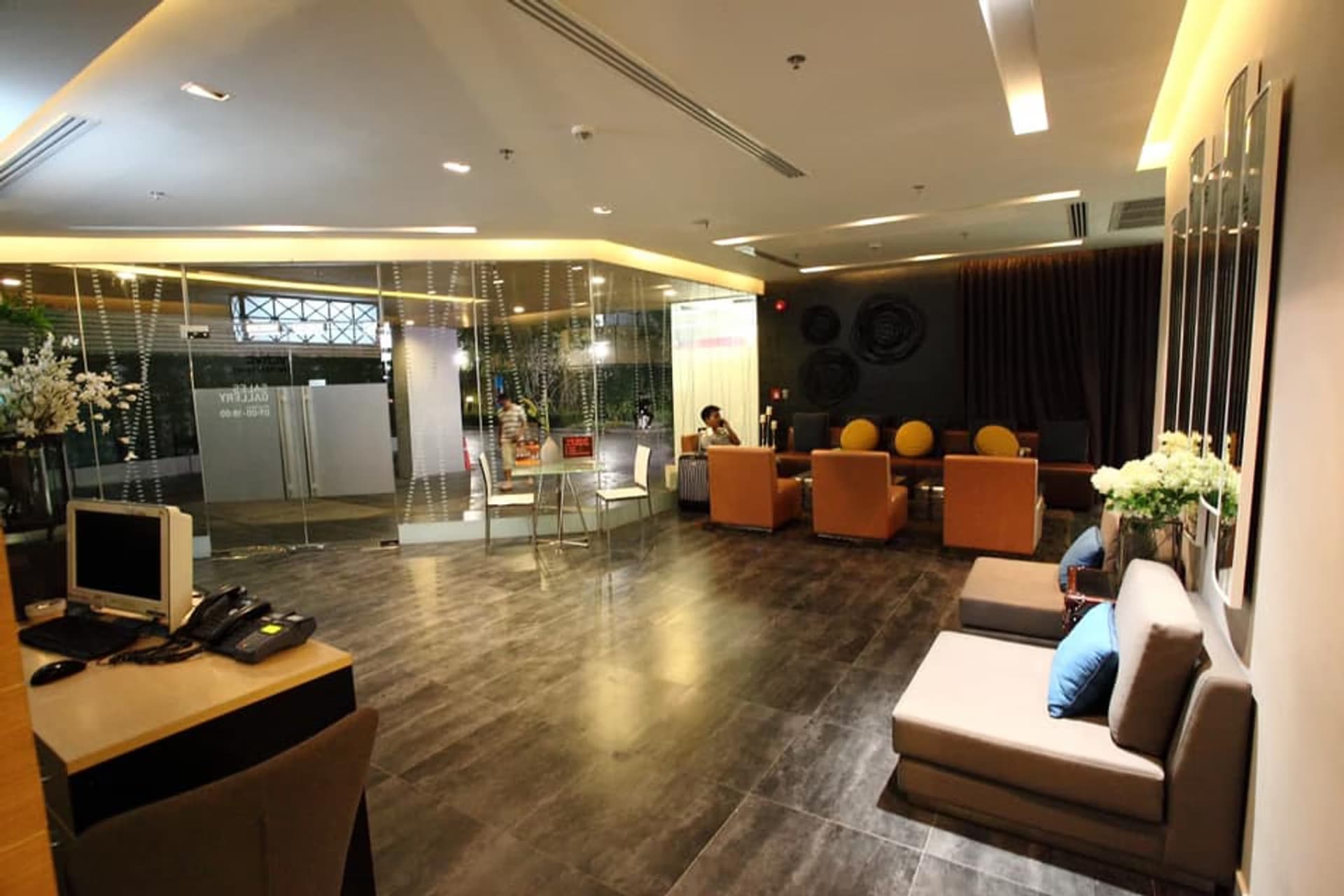 1 Bed Condo for Rent and Sale in Ratchathewi - Image 8
