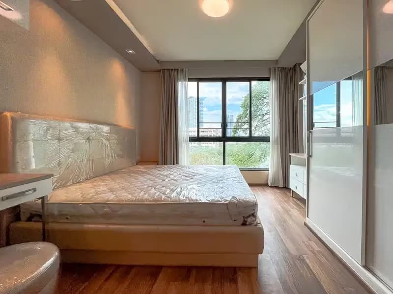 1 Bedroom Condo