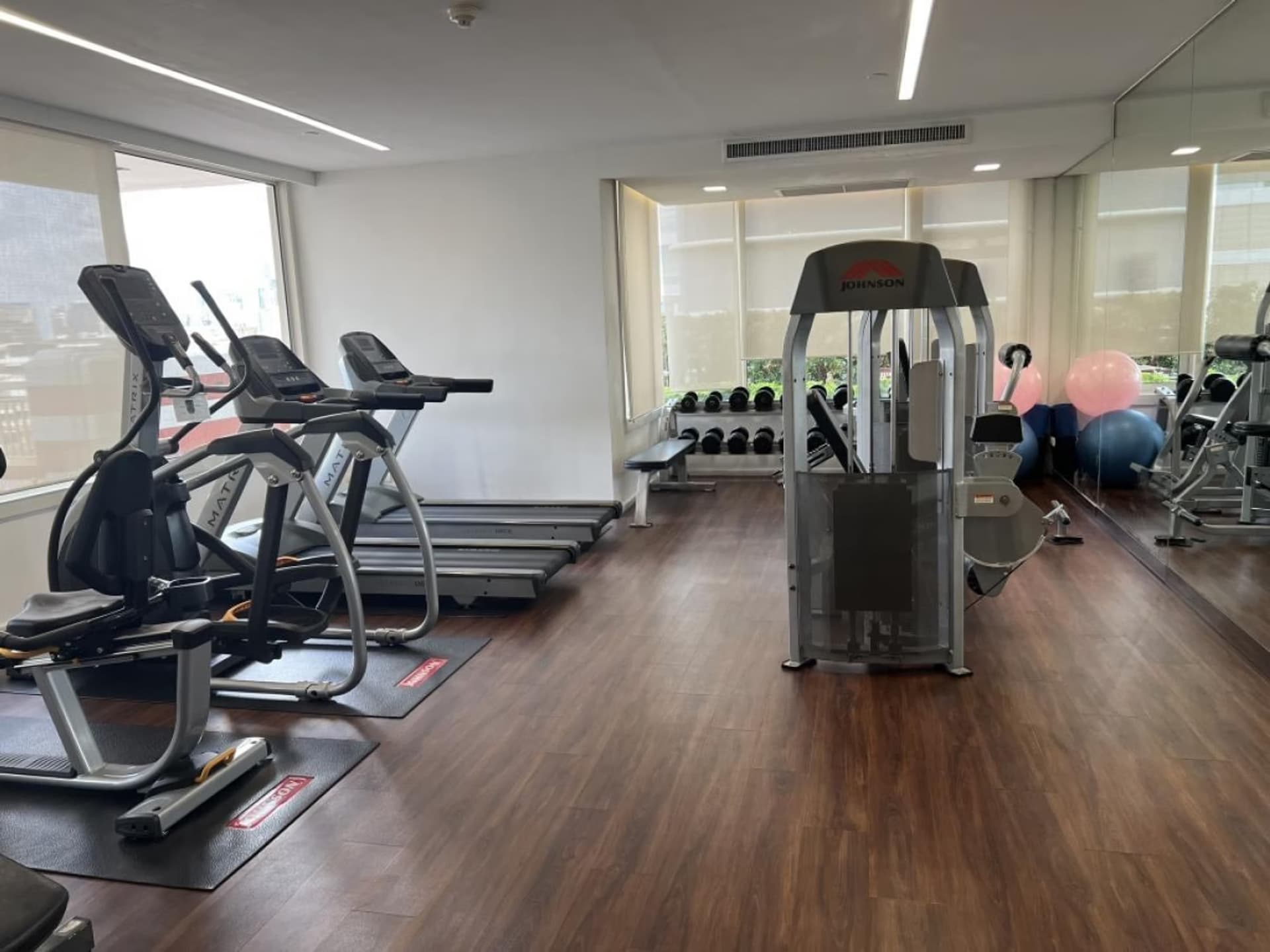 2 Bed Condo for Sale in Ratchathewi - Image 15