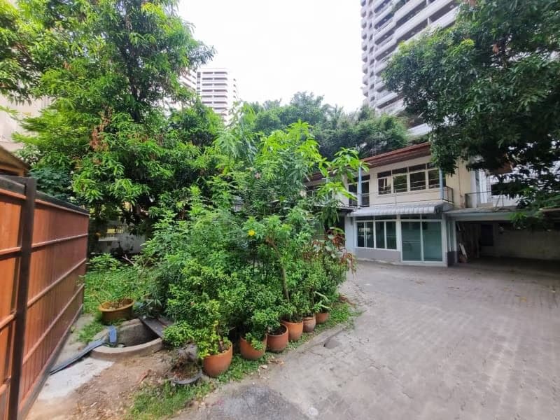 House for Rent in Watthana.