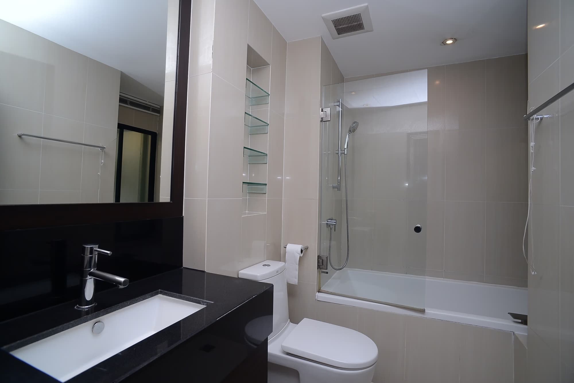 2 Bed Condo for Rent  Near Sala Daeng BTS - Image 11