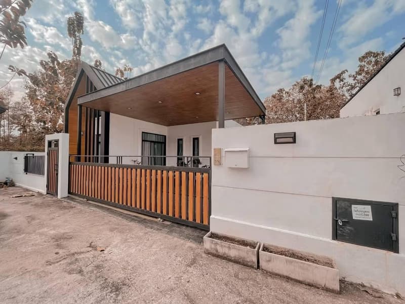 2 Bed House for Rent in San Sai District