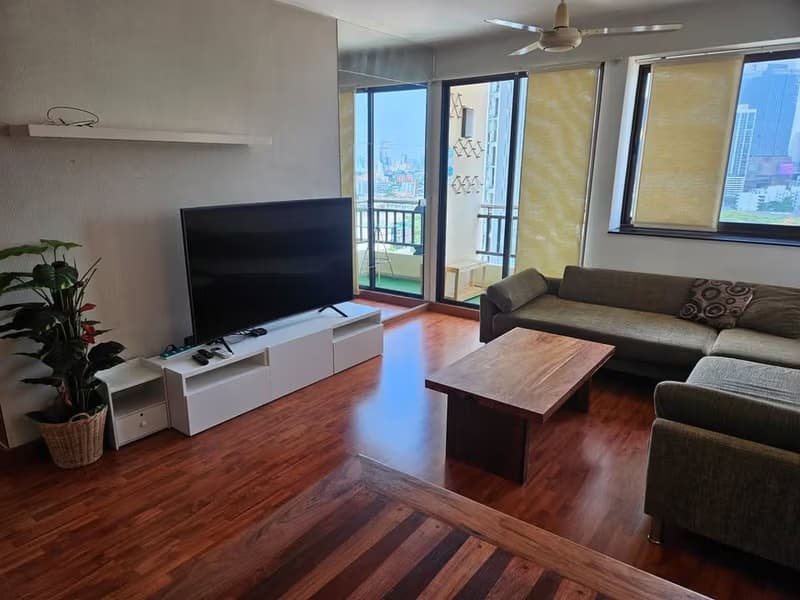 1 Bed Condo for Sale in Sathon